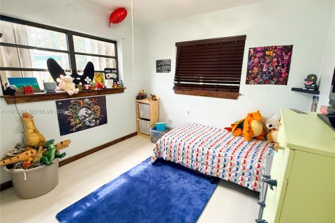 House in Hialeah, Florida 3 bedrooms, 150.41 sq.m. № 2036284 - photo 21