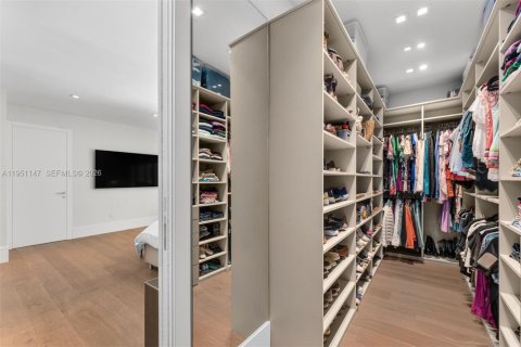 Villa ou maison à vendre à Golden Beach, Floride: 7 chambres, 419.27 m2 № 2055283 - photo 27