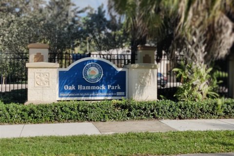 Adosado en alquiler en Sunrise, Florida, 3 dormitorios, 134.15 m2 № 1172974 - foto 1