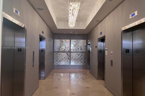 Copropriété à louer à Miami Beach, Floride: 51.1 m2 № 1754007 - photo 19