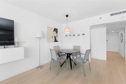 Copropriété à louer à Miami Beach, Floride: 51.1 m2 № 1754007 - photo 5