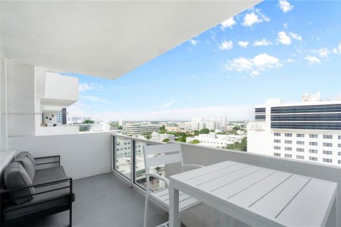 Copropriété à louer à Miami Beach, Floride: 51.1 m2 № 1754007 - photo 15