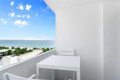 Copropriété à louer à Miami Beach, Floride: 51.1 m2 № 1754007 - photo 1