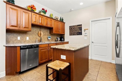 Villa ou maison à louer à Tampa, Floride: 3 chambres, 154.31 m2 № 1831855 - photo 11