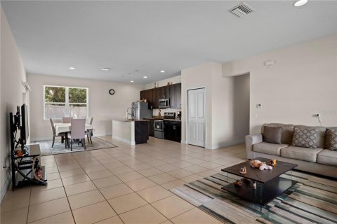 Casa en venta en Poinciana, Florida, 3 dormitorios, 145.3 m2 № 2199686 - foto 14