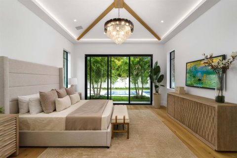 House in Delray Beach, Florida 4 bedrooms, 339.84 sq.m. № 2185338 - photo 10