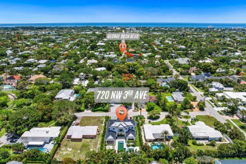 House in Delray Beach, Florida 4 bedrooms, 339.84 sq.m. № 2185338 - photo 22