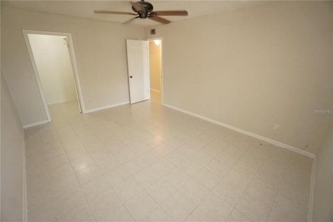 Copropriété à louer à Tampa, Floride: 2 chambres, 89.19 m2 № 2416238 - photo 10