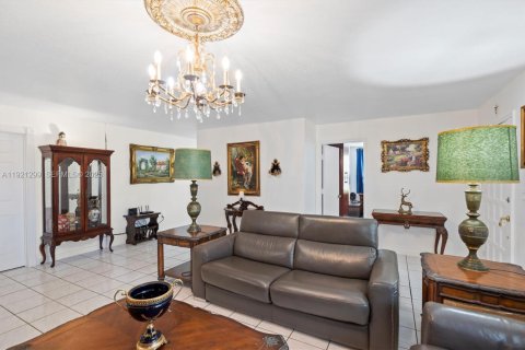 Villa ou maison à vendre à Homestead, Floride: 4 chambres, 186.73 m2 № 2059731 - photo 8