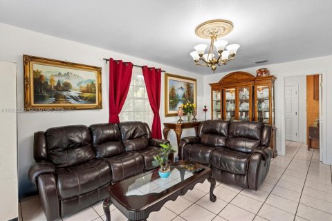 Villa ou maison à vendre à Homestead, Floride: 4 chambres, 186.73 m2 № 2059731 - photo 14