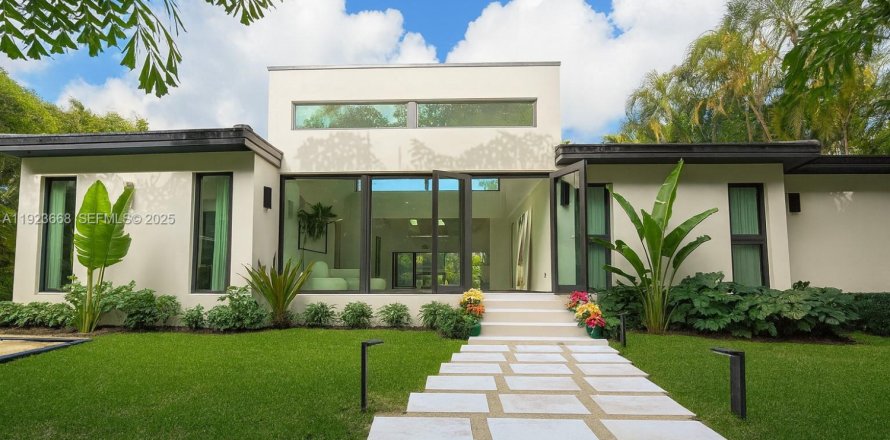 Casa en Miami, Florida 3 dormitorios № 1986127