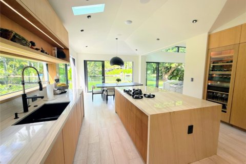 Casa en venta en Miami, Florida, 3 dormitorios № 1986127 - foto 29