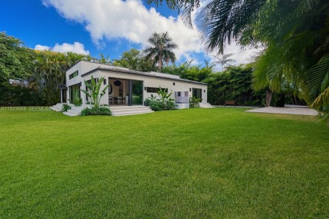 Casa en venta en Miami, Florida, 3 dormitorios № 1986127 - foto 10