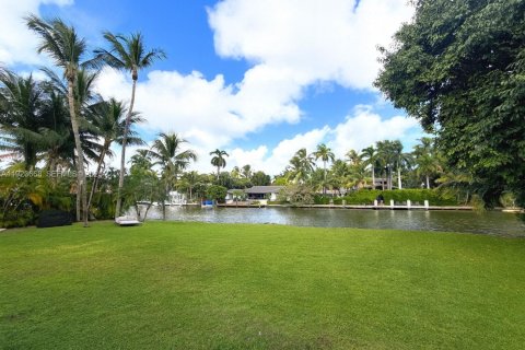 Casa en venta en Miami, Florida, 3 dormitorios № 1986127 - foto 9