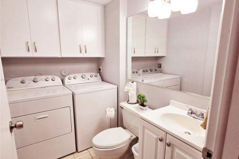 Touwnhouse à louer à West Palm Beach, Floride: 2 chambres, 125.42 m2 № 2044659 - photo 29