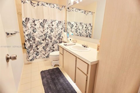 Touwnhouse à louer à West Palm Beach, Floride: 2 chambres, 125.42 m2 № 2044659 - photo 9