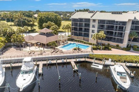 Condominio en alquiler en Jupiter, Florida, 2 dormitorios, 136.57 m2 № 1059094 - foto 1