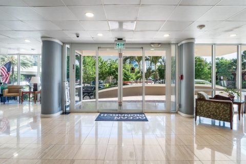 Condo in Pompano Beach, Florida, 2 bedrooms  № 2083865 - photo 27