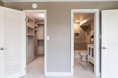 Condo in Pompano Beach, Florida, 2 bedrooms  № 2083865 - photo 18