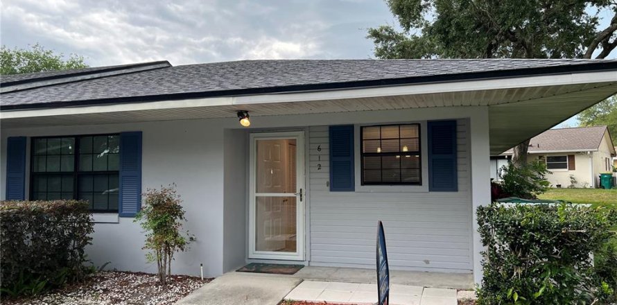 Touwnhouse à Eustis, Floride 2 chambres, 94.48 m2 № 1771684
