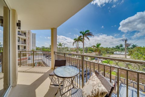 Condo in Fort Lauderdale, Florida, 2 bedrooms  № 2400599 - photo 28