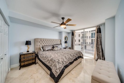Condo in Fort Lauderdale, Florida, 2 bedrooms  № 2400599 - photo 22