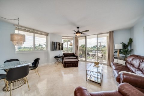 Condo in Fort Lauderdale, Florida, 2 bedrooms  № 2400599 - photo 5