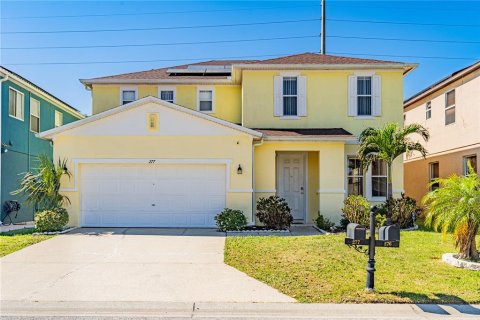 House in Davenport, Florida 4 bedrooms, 237.37 sq.m. № 1572084 - photo 1