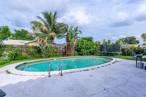 Villa ou maison à vendre à Coral Springs, Floride: 4 chambres, 193.89 m2 № 1937127 - photo 11