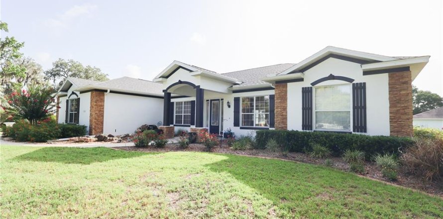 Casa en Ocala, Florida 7 dormitorios, 391.58 m2 № 1904006