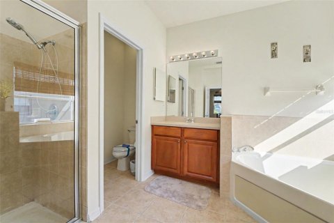 Villa ou maison à vendre à Holiday, Floride: 4 chambres, 245.08 m2 № 2091911 - photo 10