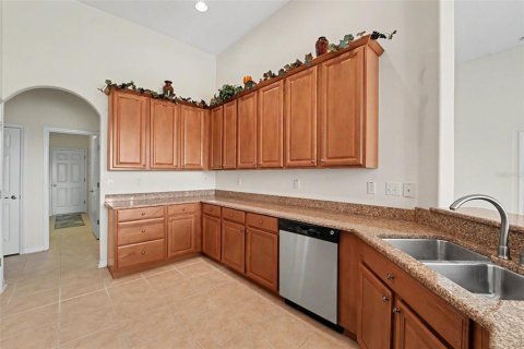 Villa ou maison à vendre à Holiday, Floride: 4 chambres, 245.08 m2 № 2091911 - photo 6