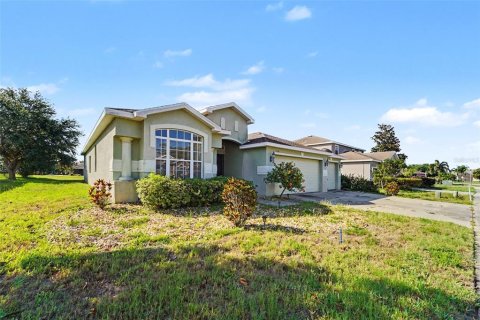 Villa ou maison à vendre à Holiday, Floride: 4 chambres, 245.08 m2 № 2091911 - photo 24