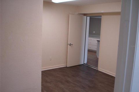 Propiedad comercial en alquiler en Sarasota, Florida, 224.08 m2 № 1789176 - foto 10