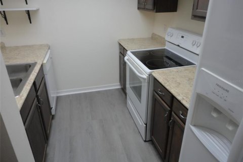 Adosado en alquiler en Gainesville, Florida, 3 dormitorios, 127.28 m2 № 1906101 - foto 6