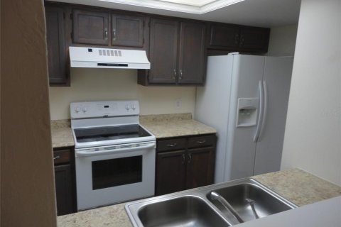 Adosado en alquiler en Gainesville, Florida, 3 dormitorios, 127.28 m2 № 1906101 - foto 5