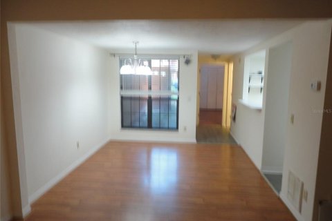 Adosado en alquiler en Gainesville, Florida, 3 dormitorios, 127.28 m2 № 1906101 - foto 4