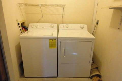 Adosado en alquiler en Gainesville, Florida, 3 dormitorios, 127.28 m2 № 1906101 - foto 10