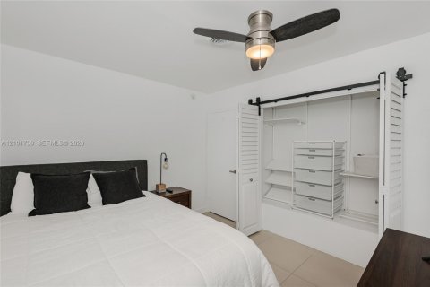 Villa ou maison à louer à Fort Lauderdale, Floride: 2 chambres, 95.97 m2 № 2409589 - photo 14