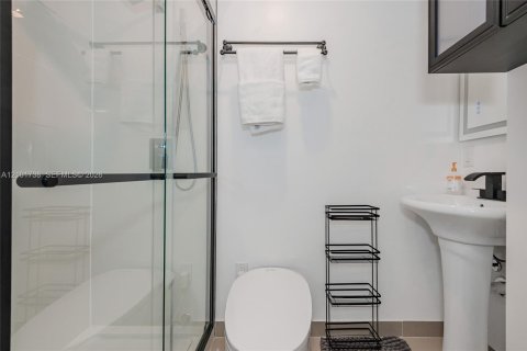 Villa ou maison à louer à Fort Lauderdale, Floride: 2 chambres, 95.97 m2 № 2409589 - photo 12