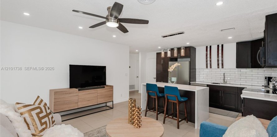Villa ou maison à Fort Lauderdale, Floride 2 chambres, 95.97 m2 № 2409589
