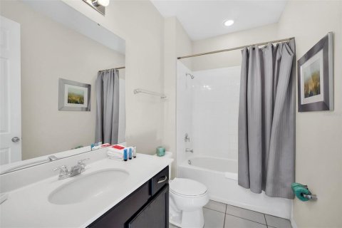 Adosado en venta en Kissimmee, Florida, 4 dormitorios, 194.17 m2 № 853004 - foto 21