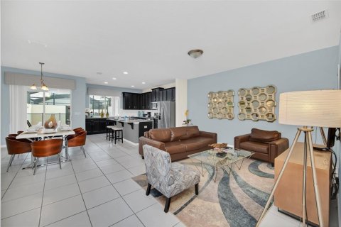 Adosado en venta en Kissimmee, Florida, 4 dormitorios, 194.17 m2 № 853004 - foto 5