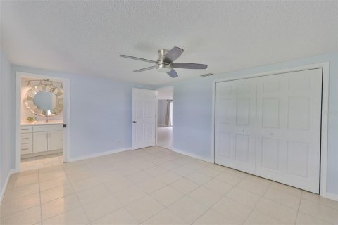 House in Apollo Beach, Florida 2 bedrooms, 120.4 sq.m. № 1918034 - photo 21