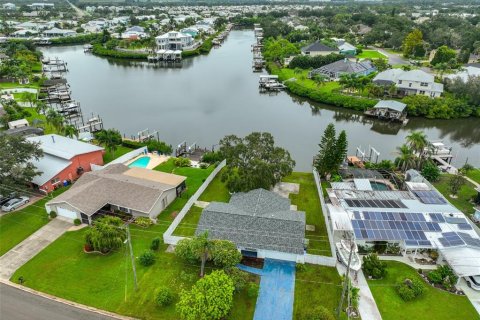 House in Apollo Beach, Florida 2 bedrooms, 120.4 sq.m. № 1918034 - photo 2