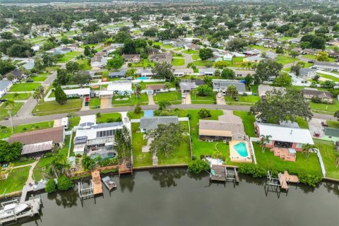 House in Apollo Beach, Florida 2 bedrooms, 120.4 sq.m. № 1918034 - photo 29