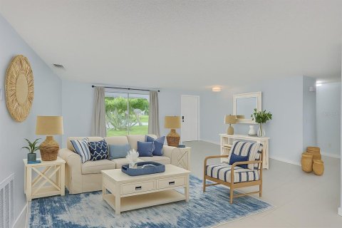 House in Apollo Beach, Florida 2 bedrooms, 120.4 sq.m. № 1918034 - photo 5