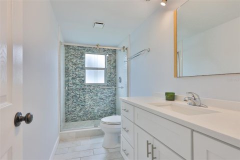 House in Apollo Beach, Florida 2 bedrooms, 120.4 sq.m. № 1918034 - photo 26