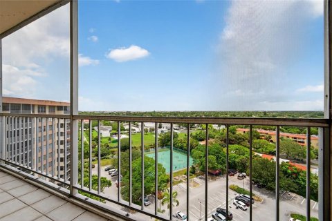 Condo in Coral Springs, Florida, 2 bedrooms  № 1828482 - photo 4