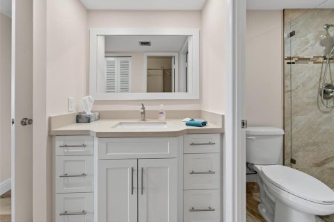 Condo in Coral Springs, Florida, 2 bedrooms  № 1828482 - photo 17